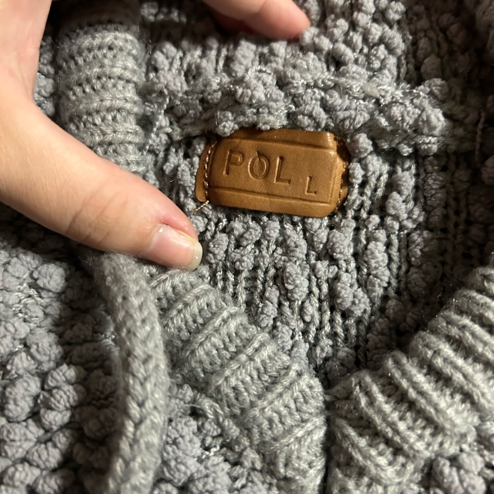 Knitted sweater - Picture 2 of 2